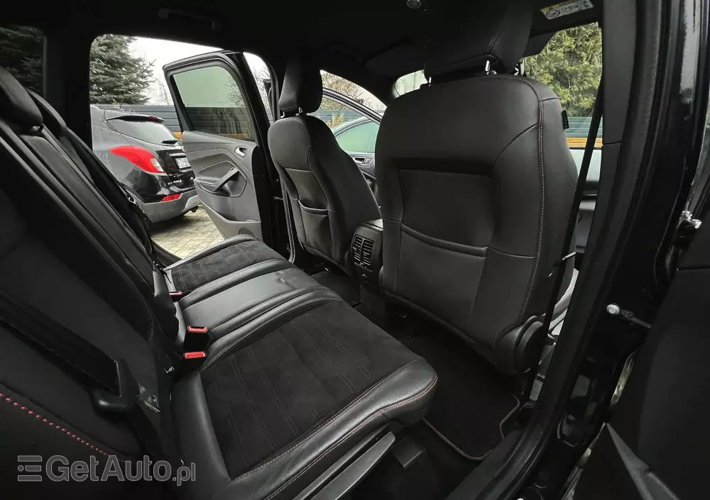 FORD Kuga 2.0 TDCi 4x4 ST-Line