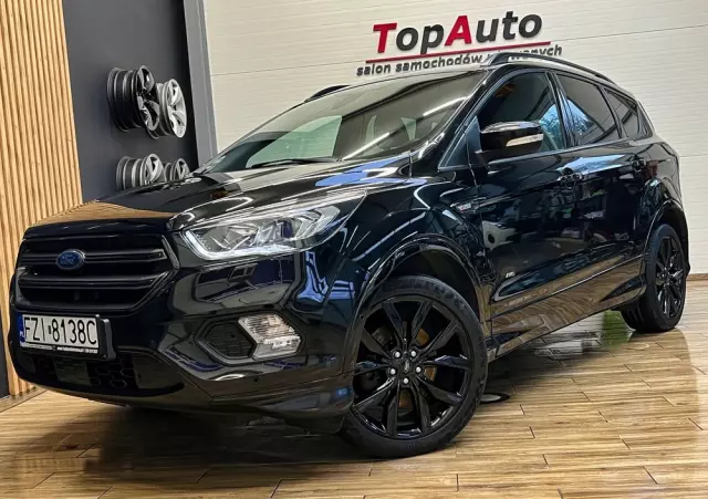 FORD Kuga 2.0 TDCi 4x4 ST-Line