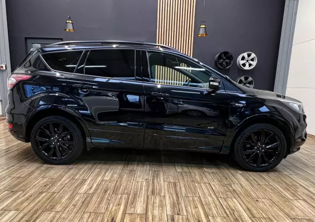 FORD Kuga 2.0 TDCi 4x4 ST-Line