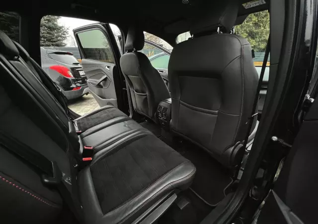 FORD Kuga 2.0 TDCi 4x4 ST-Line