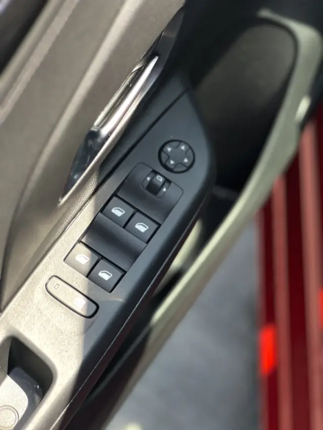 OPEL Corsa Elegance Aut.