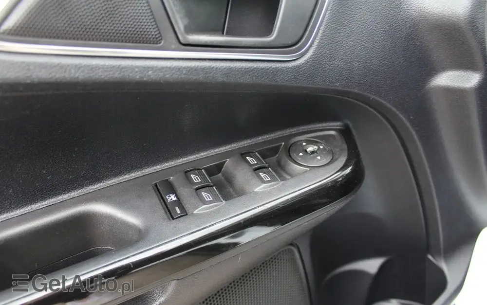 FORD B-MAX 1.0 EcoBoost Titanium