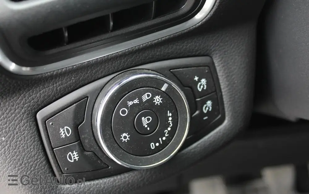 FORD B-MAX 1.0 EcoBoost Titanium