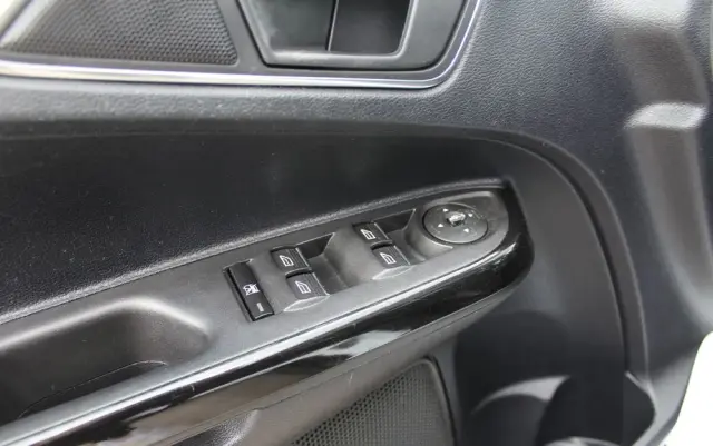 FORD B-MAX 1.0 EcoBoost Titanium