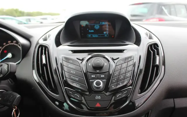 FORD B-MAX 1.0 EcoBoost Titanium