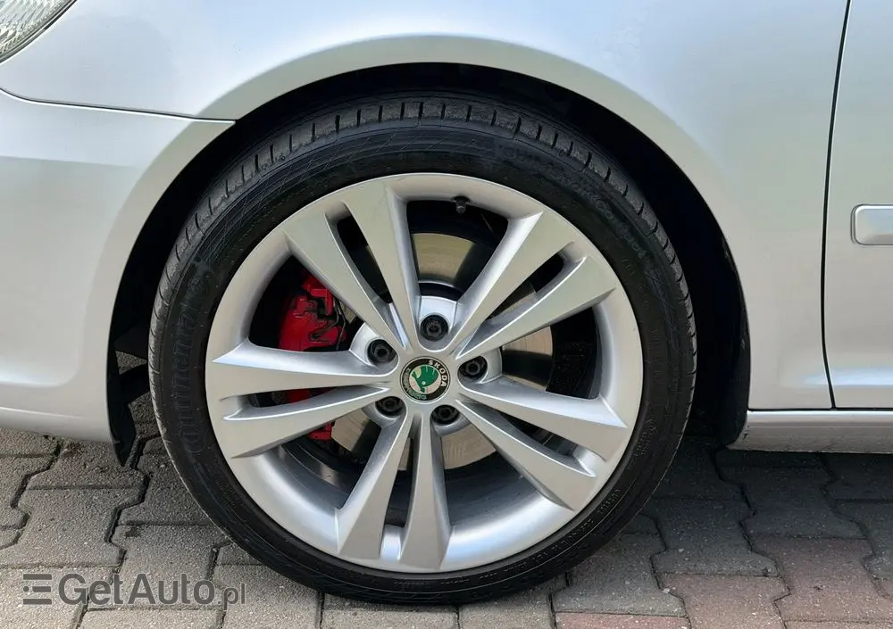 SKODA Octavia 2.0 TSI RS