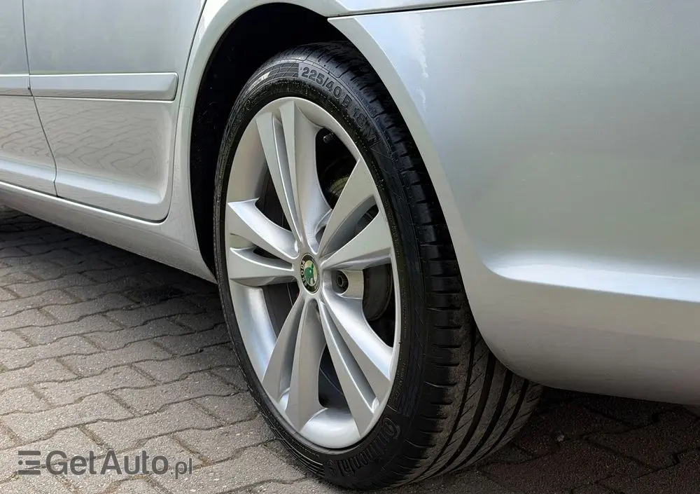 SKODA Octavia 2.0 TSI RS