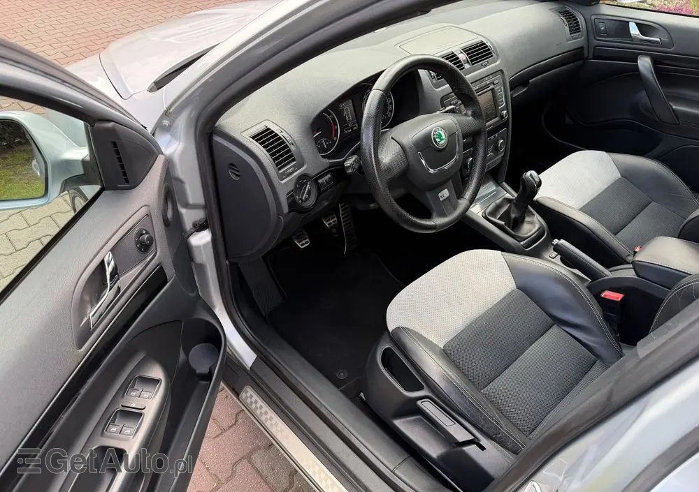 SKODA Octavia 2.0 TSI RS