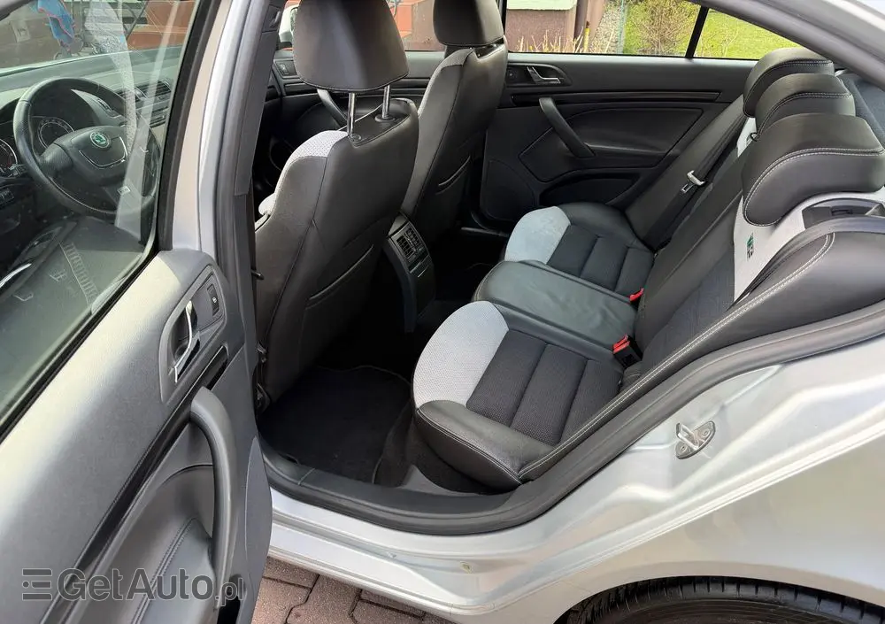 SKODA Octavia 2.0 TSI RS