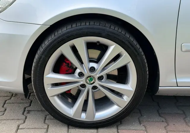 SKODA Octavia 2.0 TSI RS