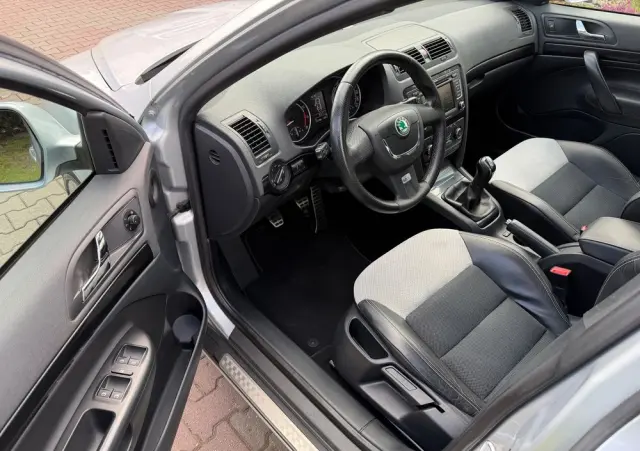 SKODA Octavia 2.0 TSI RS