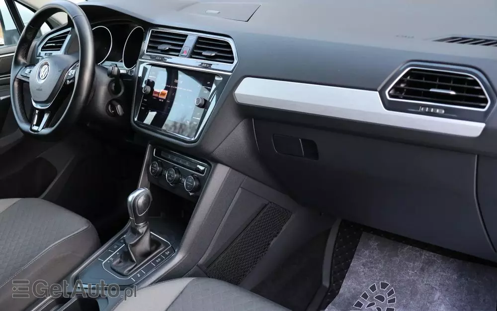 VOLKSWAGEN Tiguan 2.0 TDI SCR DSG R-Line