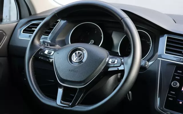 VOLKSWAGEN Tiguan 2.0 TDI SCR DSG R-Line