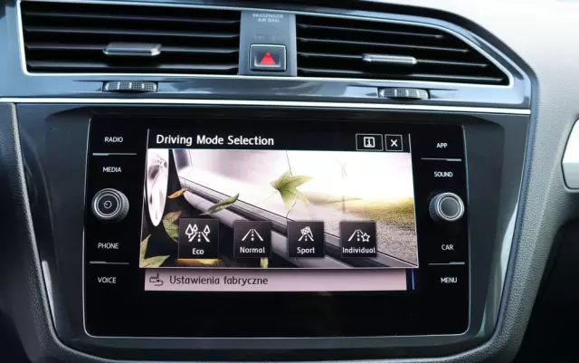 VOLKSWAGEN Tiguan 2.0 TDI SCR DSG R-Line