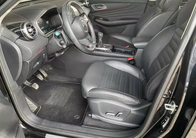 MG HS 1.5T-GDI Luxury
