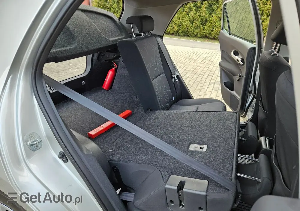 TOYOTA Auris 1.33 VVT-i Luna