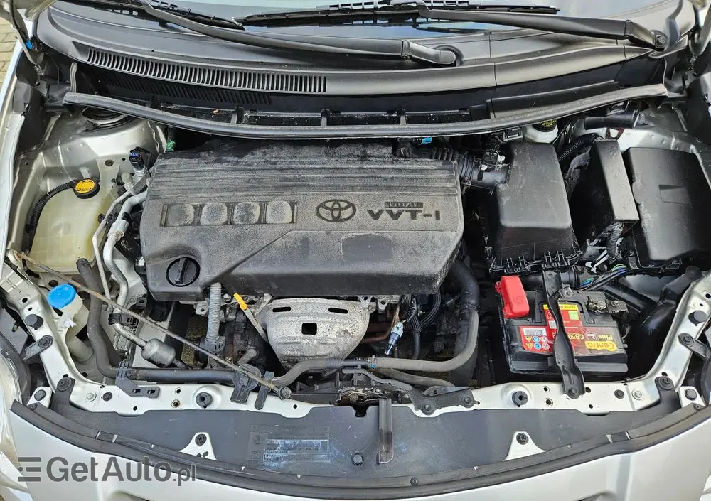 TOYOTA Auris 1.33 VVT-i Luna