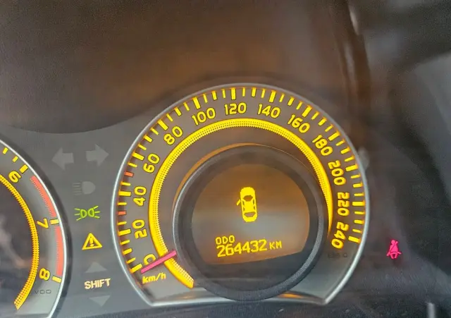 TOYOTA Auris 1.33 VVT-i Luna