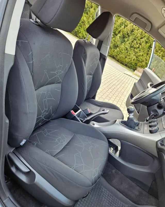 TOYOTA Auris 1.33 VVT-i Luna