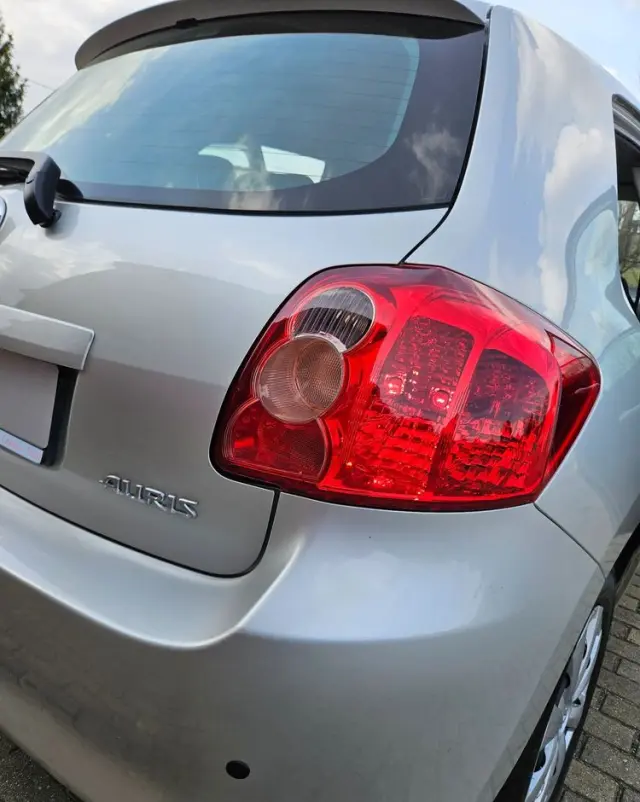 TOYOTA Auris 1.33 VVT-i Luna