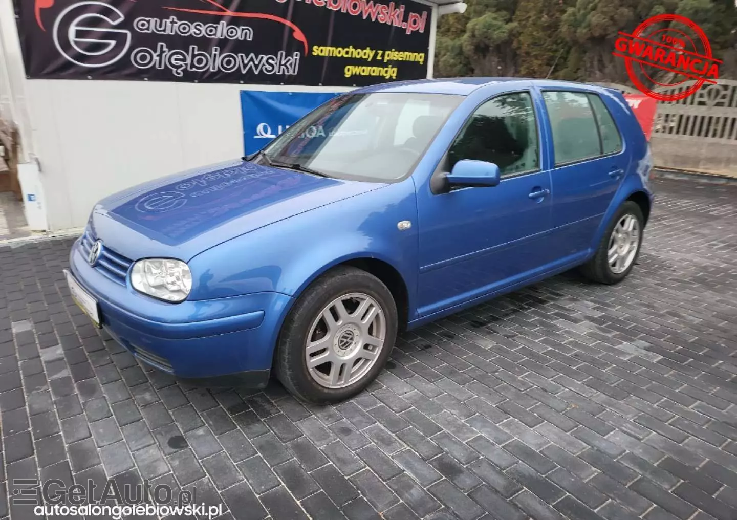 VOLKSWAGEN Golf 