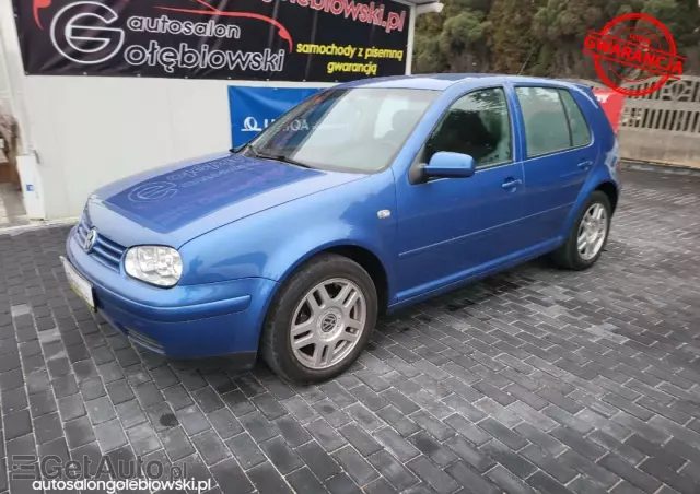 VOLKSWAGEN Golf 
