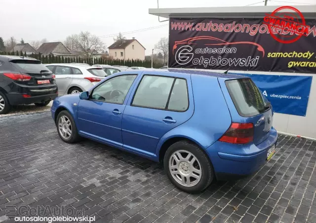 VOLKSWAGEN Golf 