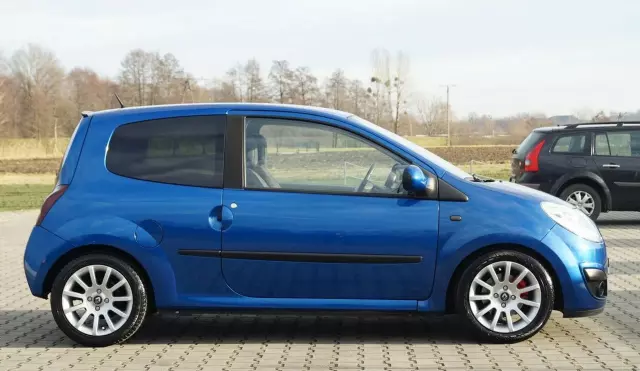 RENAULT Twingo 