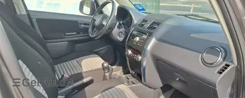 SUZUKI SX4 