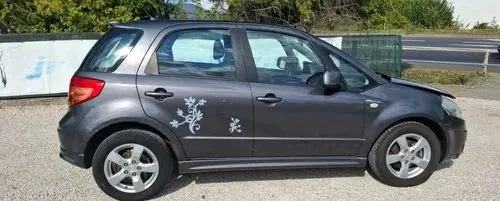 SUZUKI SX4 