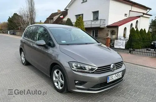 VOLKSWAGEN Golf Sportsvan 