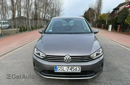 VOLKSWAGEN Golf Sportsvan 