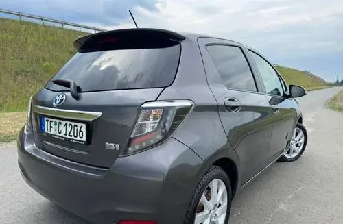 TOYOTA Yaris 