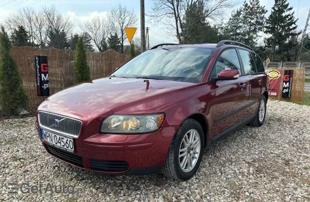 VOLVO V50 