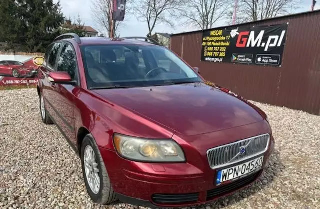 VOLVO V50 