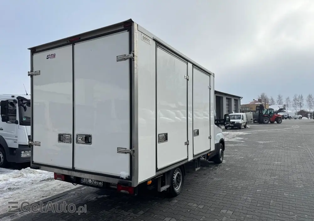 IVECO IVECO DAILY 35S14,,35S15,,35S13 IZOTERMA CHLODNIA PODWOZIE DO ZABUDOWY KILKA SZTUK 