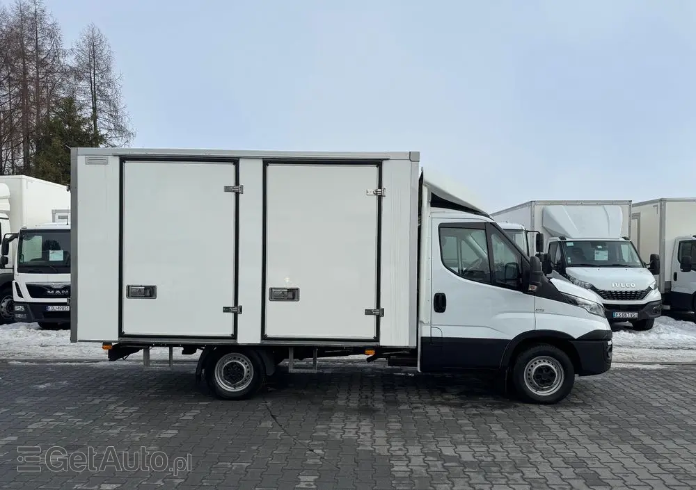 IVECO IVECO DAILY 35S14,,35S15,,35S13 IZOTERMA CHLODNIA PODWOZIE DO ZABUDOWY KILKA SZTUK 