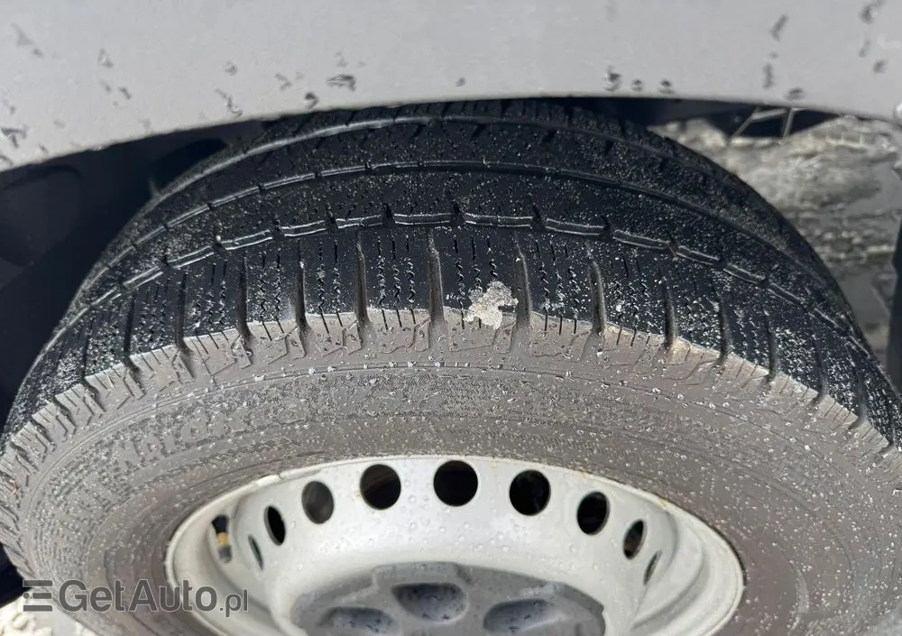 IVECO IVECO DAILY 35S14,,35S15,,35S13 IZOTERMA CHLODNIA PODWOZIE DO ZABUDOWY KILKA SZTUK 