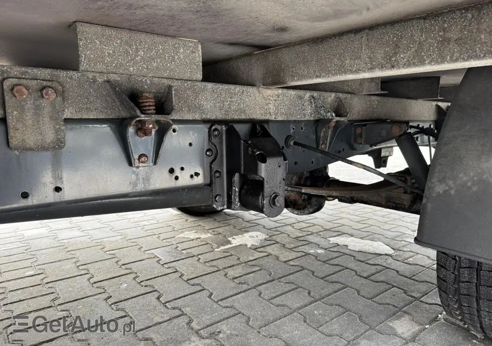 IVECO IVECO DAILY 35S14,,35S15,,35S13 IZOTERMA CHLODNIA PODWOZIE DO ZABUDOWY KILKA SZTUK 