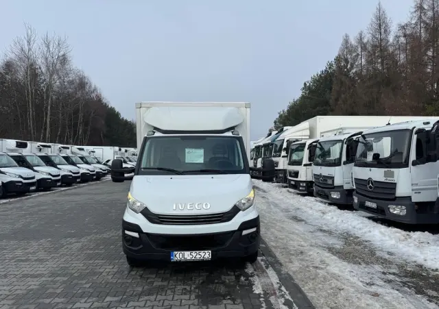 IVECO IVECO DAILY 35S14,,35S15,,35S13 IZOTERMA CHLODNIA PODWOZIE DO ZABUDOWY KILKA SZTUK 