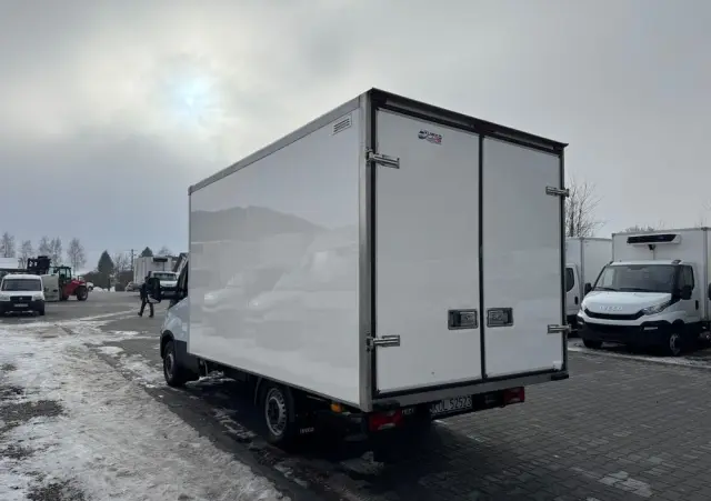 IVECO IVECO DAILY 35S14,,35S15,,35S13 IZOTERMA CHLODNIA PODWOZIE DO ZABUDOWY KILKA SZTUK 