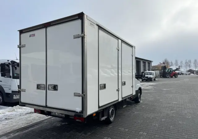 IVECO IVECO DAILY 35S14,,35S15,,35S13 IZOTERMA CHLODNIA PODWOZIE DO ZABUDOWY KILKA SZTUK 