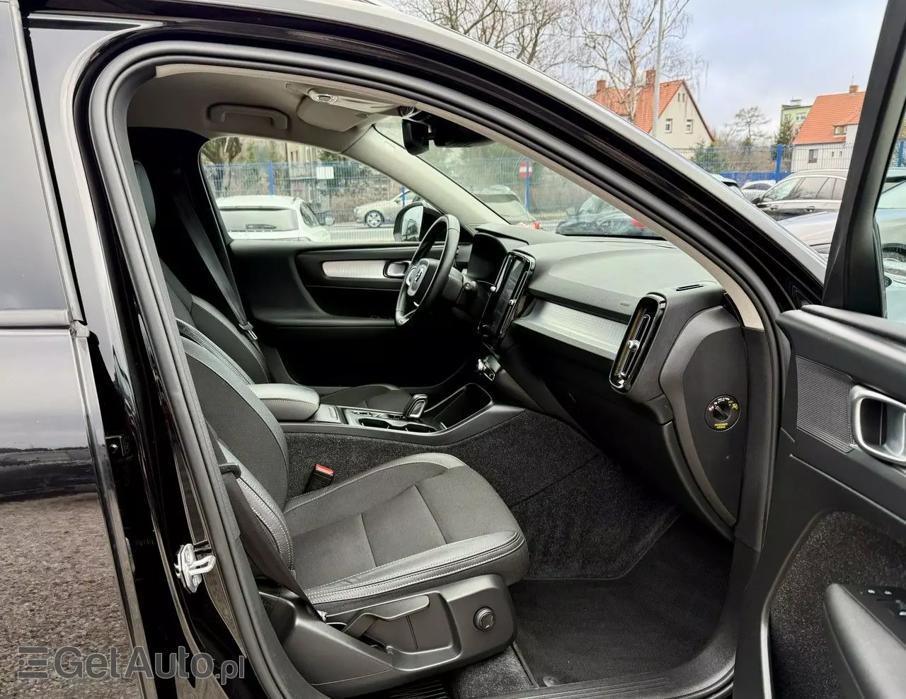 VOLVO XC 40 D3 AWD Momentum Pro