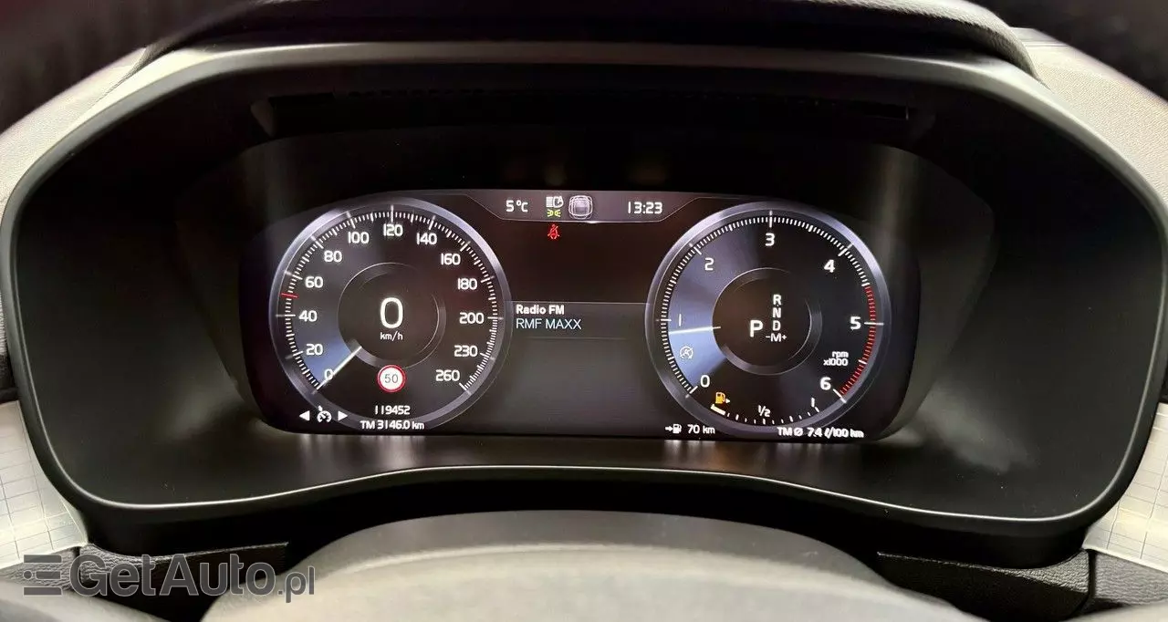 VOLVO XC 40 D3 AWD Momentum Pro