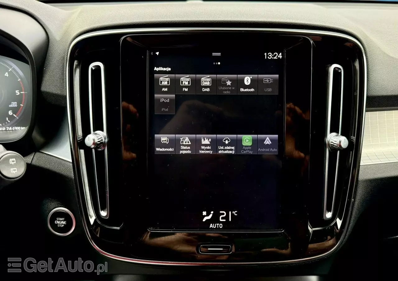 VOLVO XC 40 D3 AWD Momentum Pro