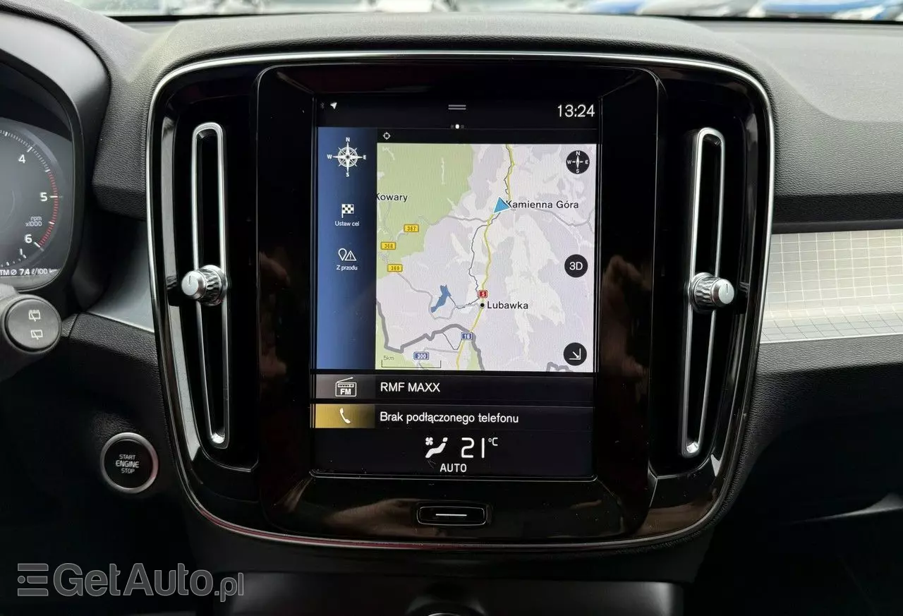 VOLVO XC 40 D3 AWD Momentum Pro