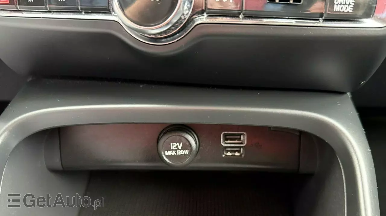 VOLVO XC 40 D3 AWD Momentum Pro