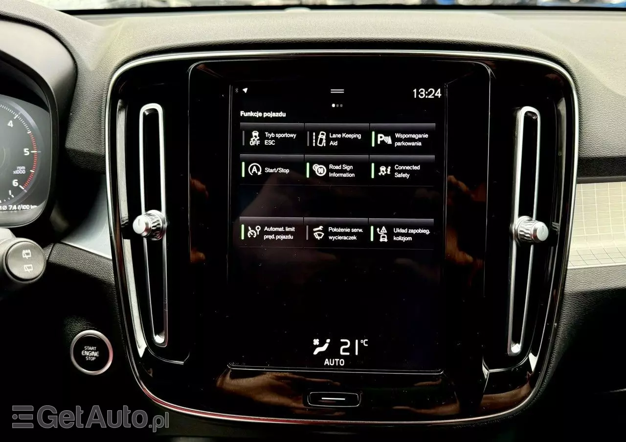 VOLVO XC 40 D3 AWD Momentum Pro