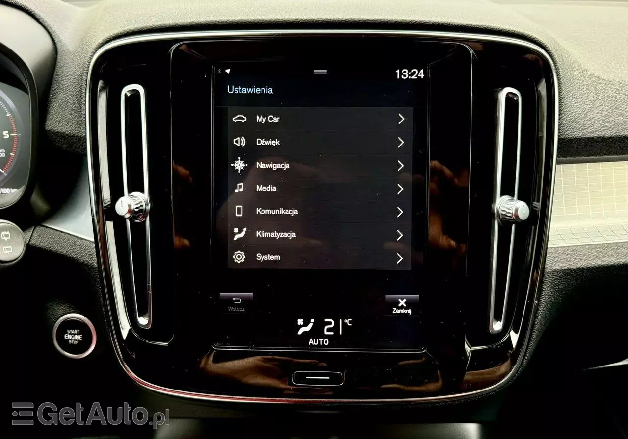 VOLVO XC 40 D3 AWD Momentum Pro