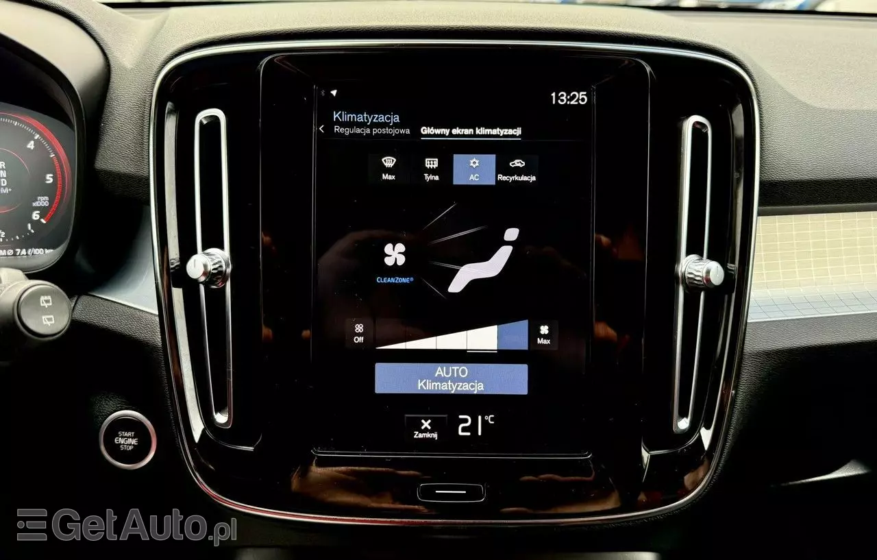 VOLVO XC 40 D3 AWD Momentum Pro